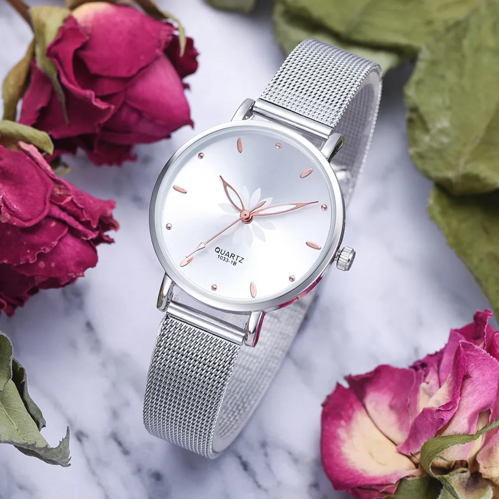 Elegant Women's Quartz Wristwatch Alloy Case Scratch-Resistant Glass Precise Movement Mesh Band Fashion Luxury Gift Watch Green