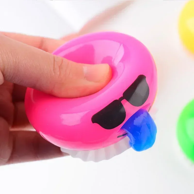 Nieuwe Squishy Kotsend Eigeel Stressbal Met Gele Knaap Verlichten Stress Speelgoed Grappig Knijpen Lastig Antistress Walgelijk Ei Speelgoed