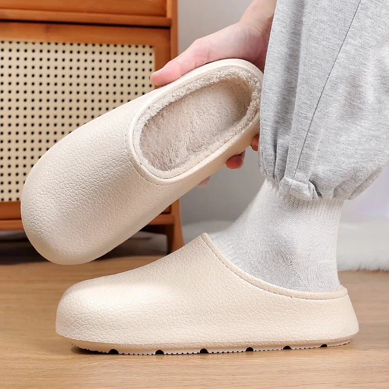 

Mens and Womens Winter House Slippers Home Couple Plush Warm Shoes Outdoor Soft Comfortable Lined Leather Pattern Men Shoes