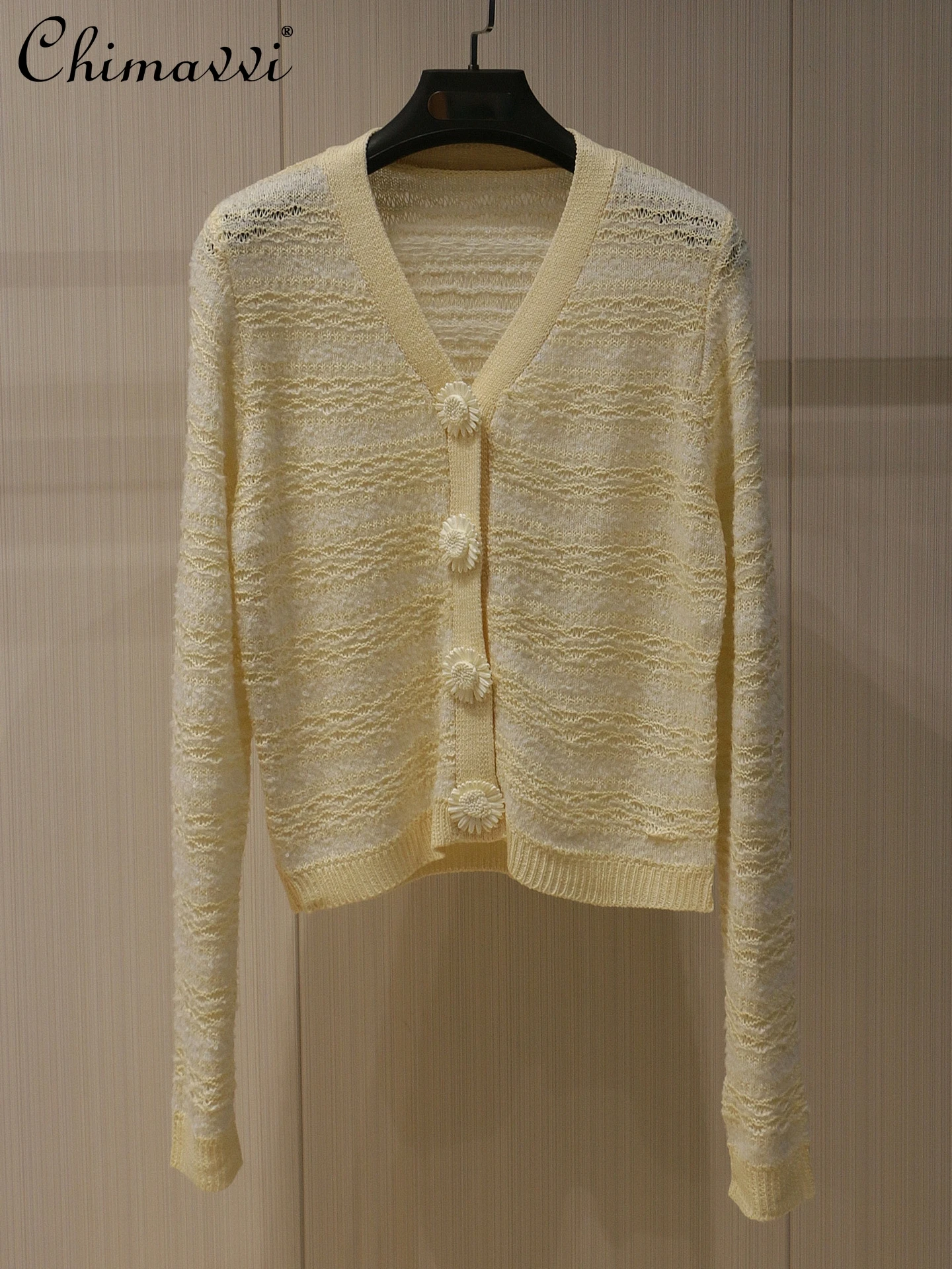 

Autumn French Fashion Retro High-end Three-dimensional Flower Knitted Cardigan Women's Slim Temperament Women's Short Thin Top