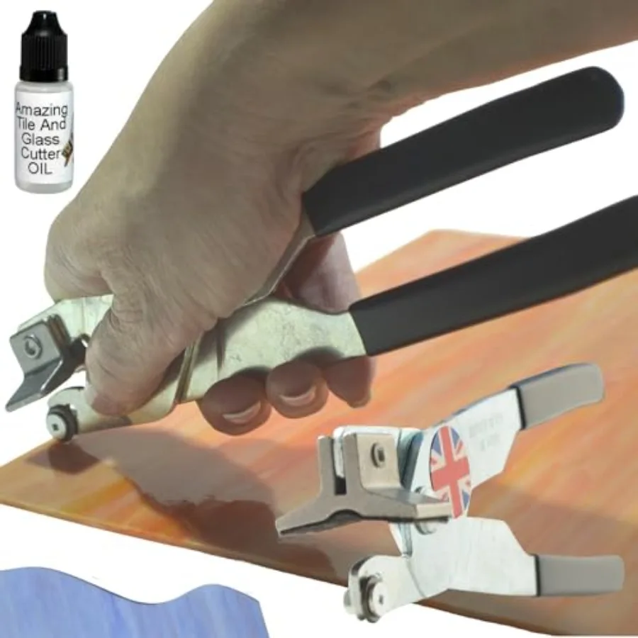 

Stained Glass Cutter Made in UK Professional 2-in-1 Stained Glass Cutting Tool with Built-in Running Pliers and Carbide Scoring