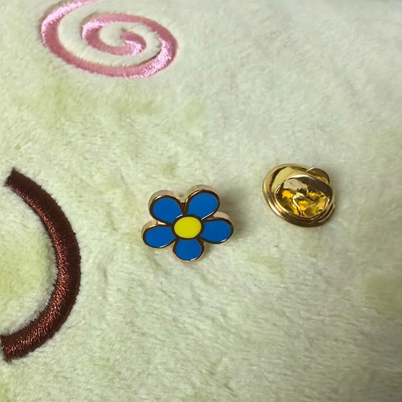 Forget Me Not Masonic WW2 Lapel Pin Enamel Flower Brooch Freemasonry Badges Rose UK Flag Cross  Swan Lily Harp Metal Craft