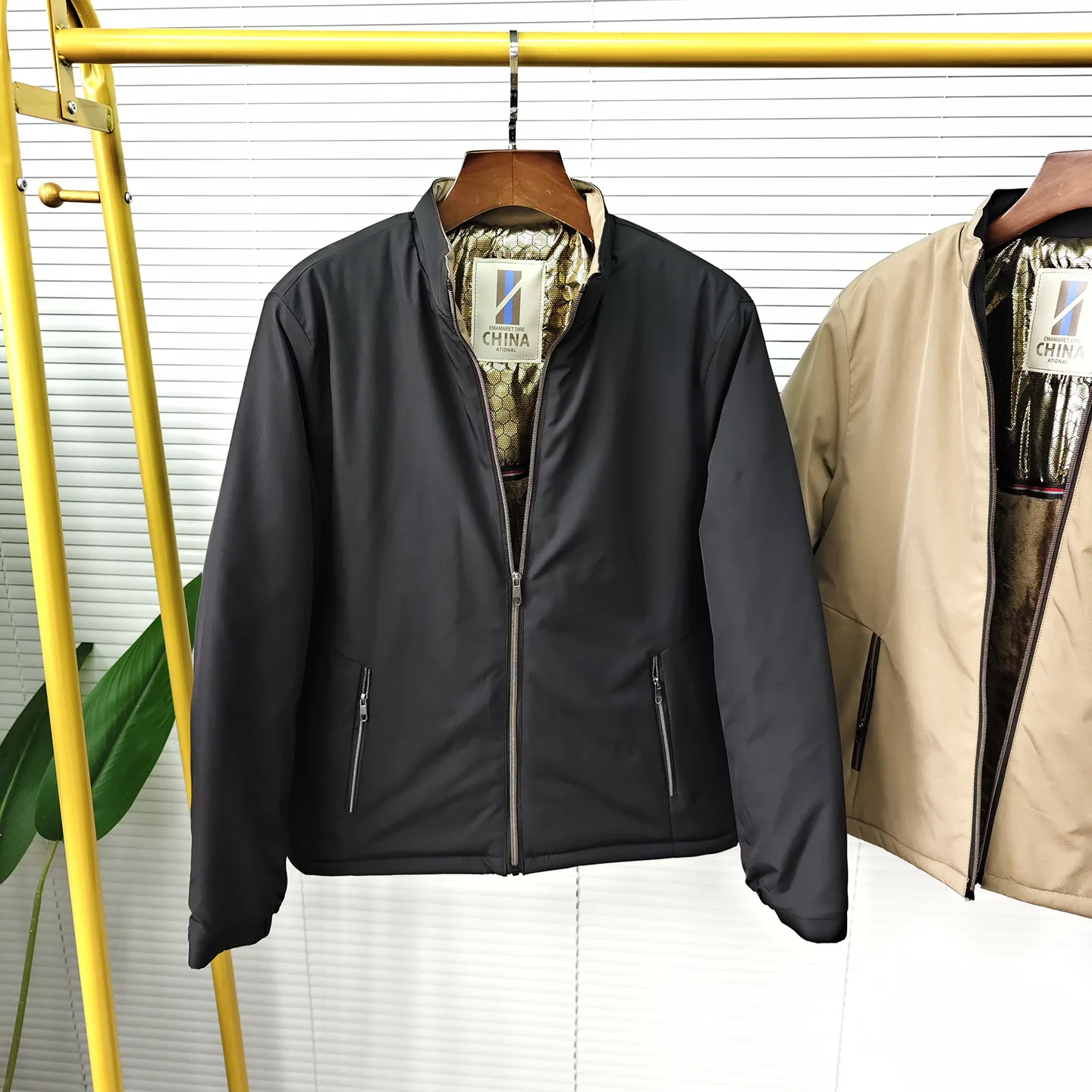 

Men's Thiened Fce Lined Jaet Stand Collar Winter Warm Outerwear Casual Faion Urban Sle Polyester Fiber Long Sve...