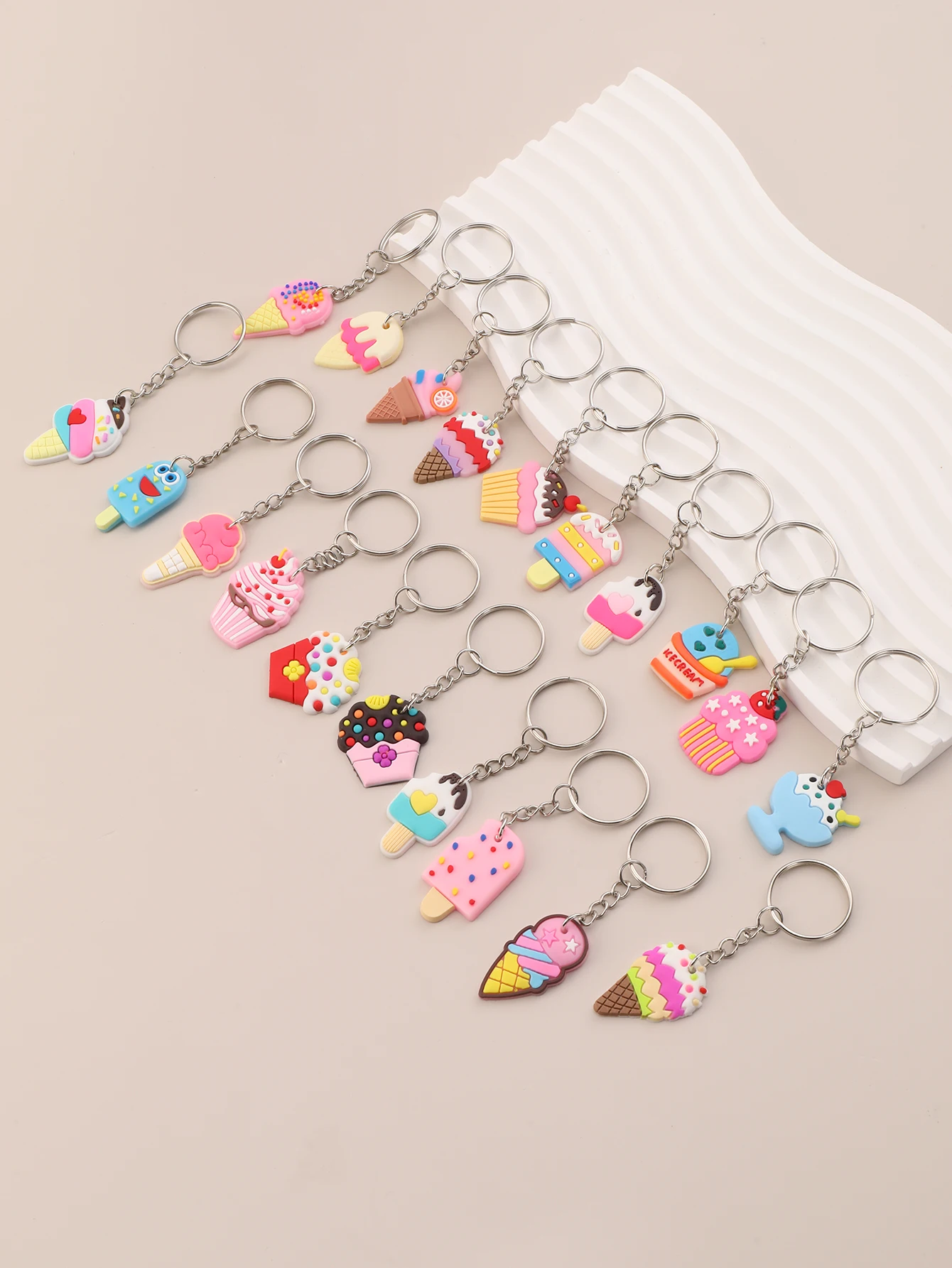 20pcs Fashion PVC Ice Cream Keychain, Cute Bag Key Accessories Pendant For Adults Party Favors Gift Easter