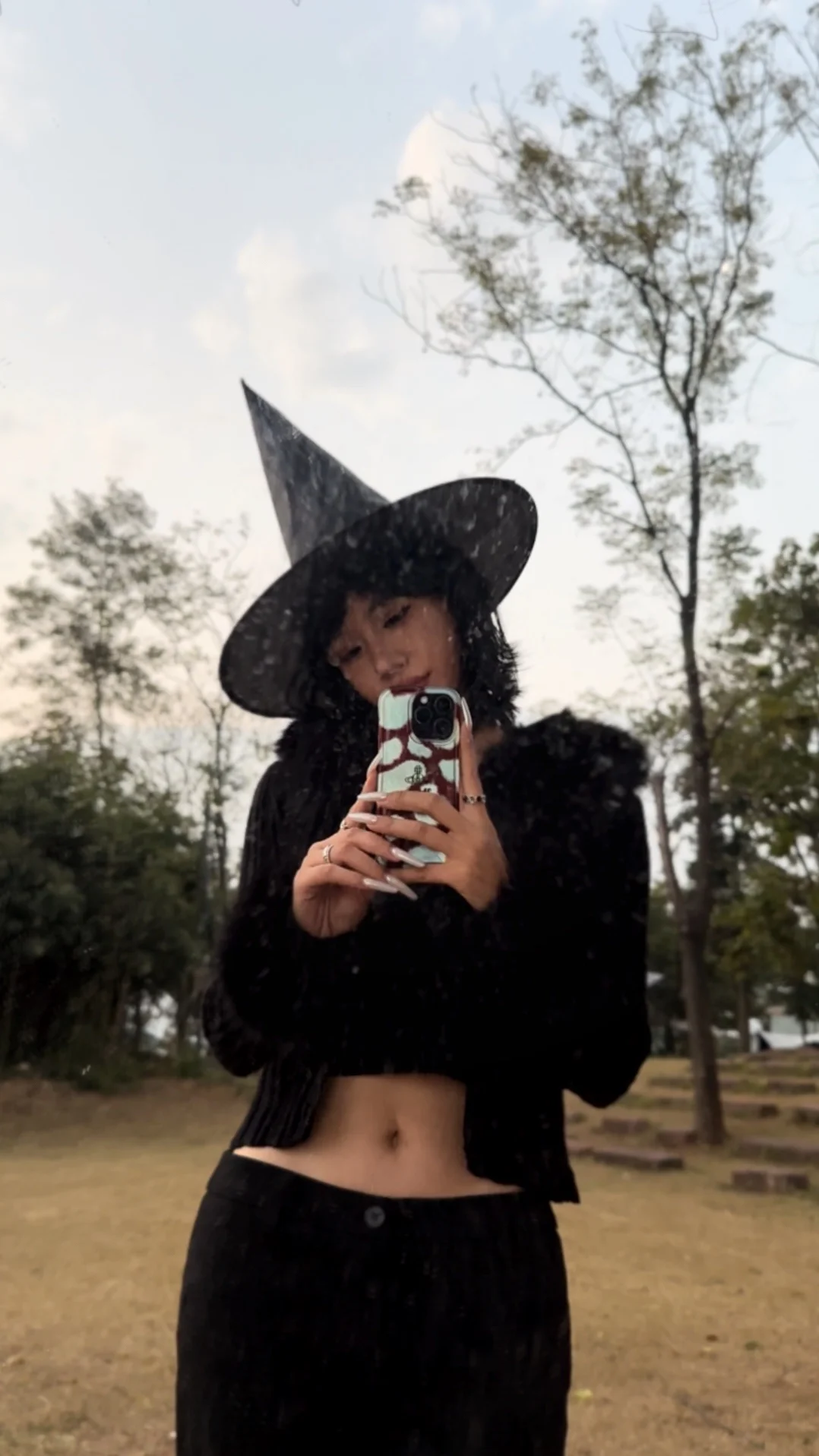 Guiz automne et hiver col de fourrure noir femmes pull Cardigan coupe ajustée manteau court noir pull Cardigan