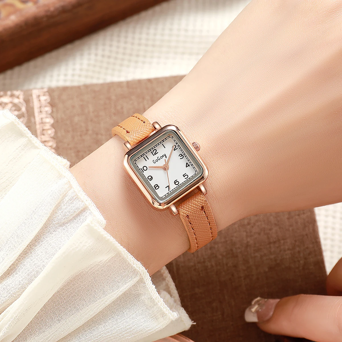 

Элегантные женские часы квадратной формы из розового золота, кварцевые наручные часы с коричневым кожаным ремешком, минималистичные модные часы для повседневного ношения