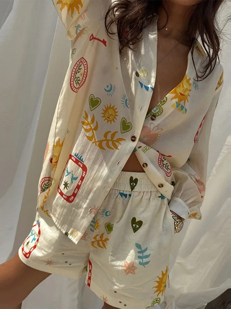 Fashion Prined Elastic Waist Pockes Shorts Suit Women Loose Lapel Buttons Long Sleeved Shirt Set New Lady Causal Vacation Outfit