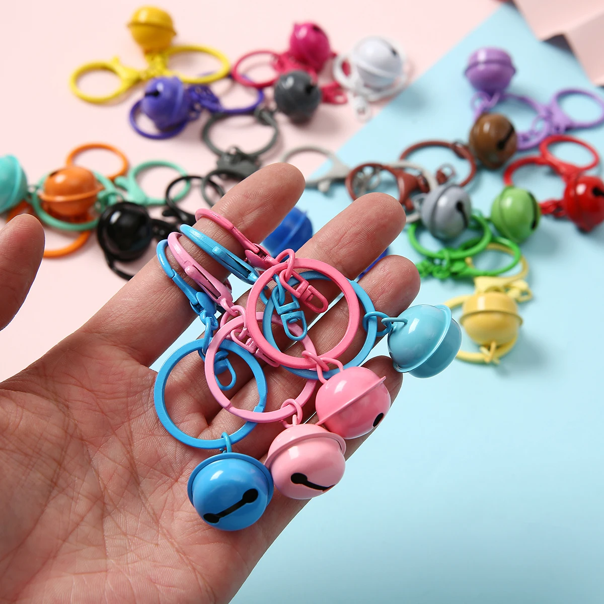 1/2/5/10/20 PCS multi-color key Chain Featuring a Buckle Ring Bag Hook Keychain Connectors Jewelry Gifts for Goys or Girls