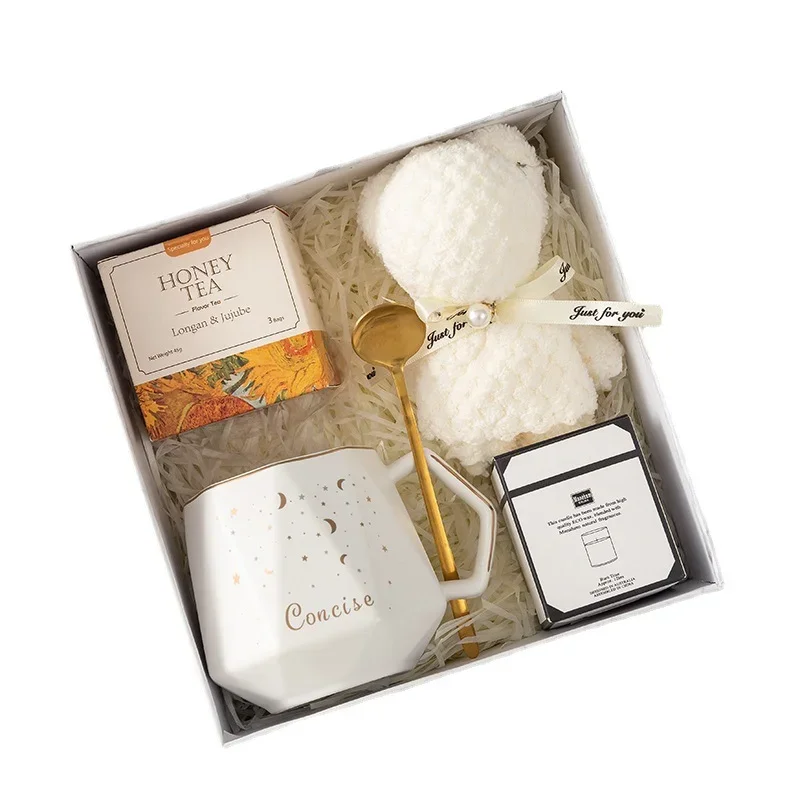 Wholesale Creative Women's Gift set Wedding Guest Gift set Custom Mother's Day Business Gift Set 2024