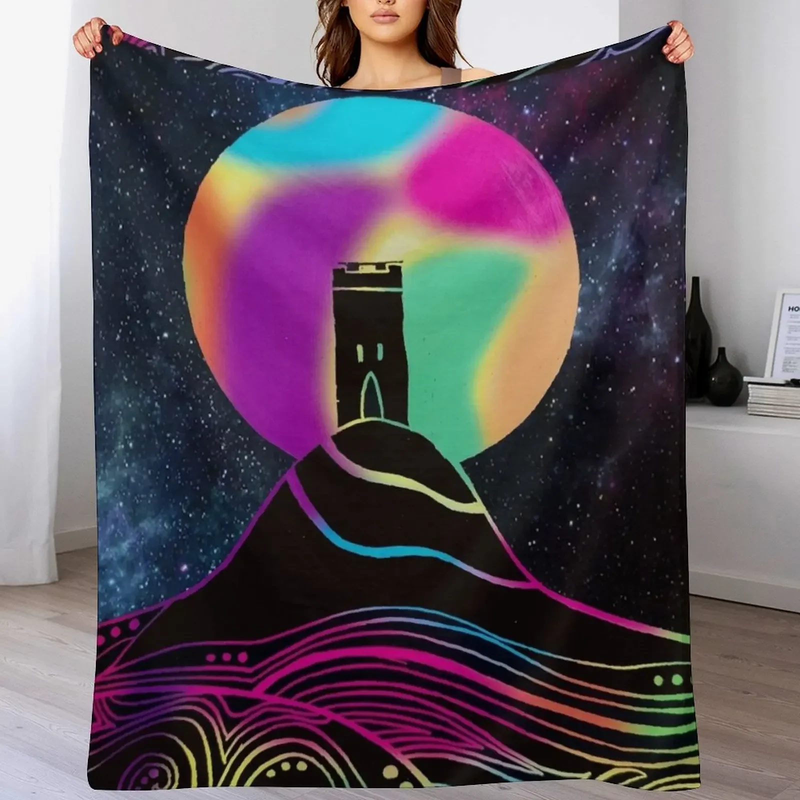 

Glastonbury Tor Throw Blanket Modern Design Soft Blanket for Home Decor