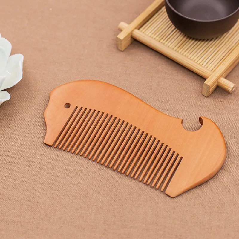 

Fish Shaped Peach Wood Comb Anti-static for Women Hair Styling Detangling Scalp Care Salon Home Glooming Essential Styling Tool