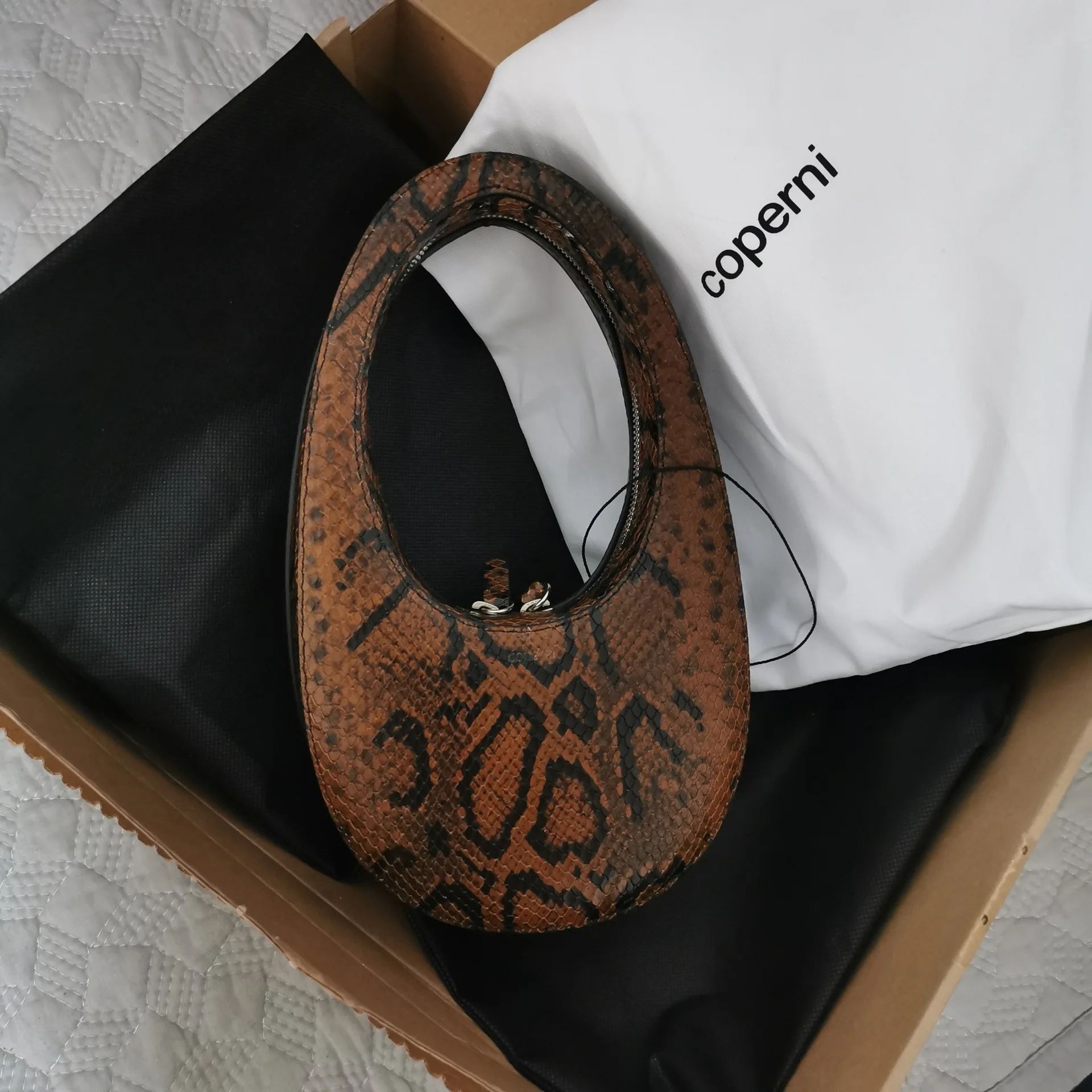 borsa-a-secchiello-vintage-coperni-da-donna-in-vera-pelle-con-stampa-serpente-piccola-borsa-a-tracolla-rotonda-a-secchiello-borsa-a-mano-a-sella