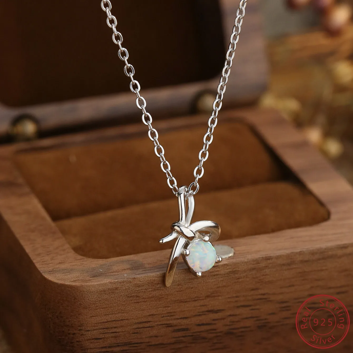 

Ожерелье из 100% стерлингового серебра 925 пробы, новинка с завязкой на узле, белый опал, модное и универсальное элегантное ожерелье High Sense для женщин