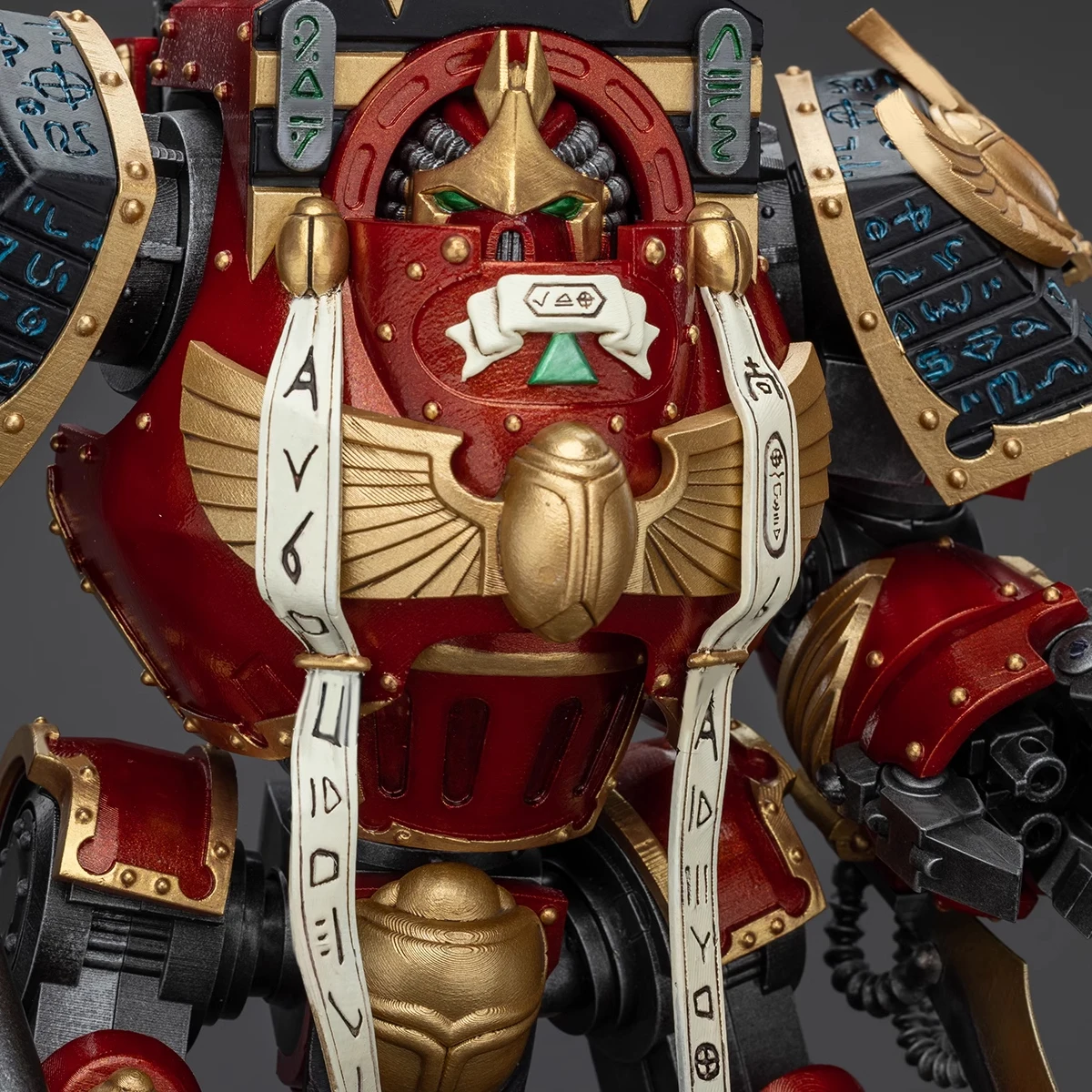 JOYTOY Warhammer 30K Figura de ação Contemptor-Osiron Dreadnought com lâmina de força Gravis e brinquedos modelo de estatueta de cañón Gravis