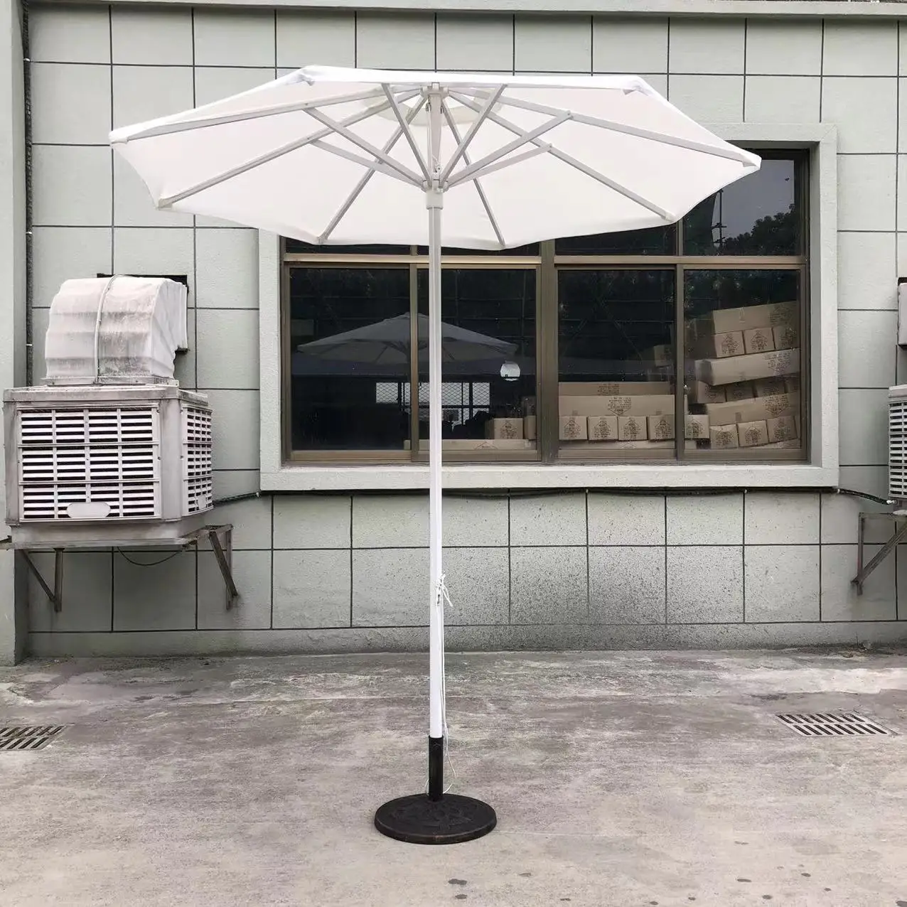 

Outdoor Parasol Coffee Shop Umbrella Courtyard Umbrella Garden Central Pillar Umbrella