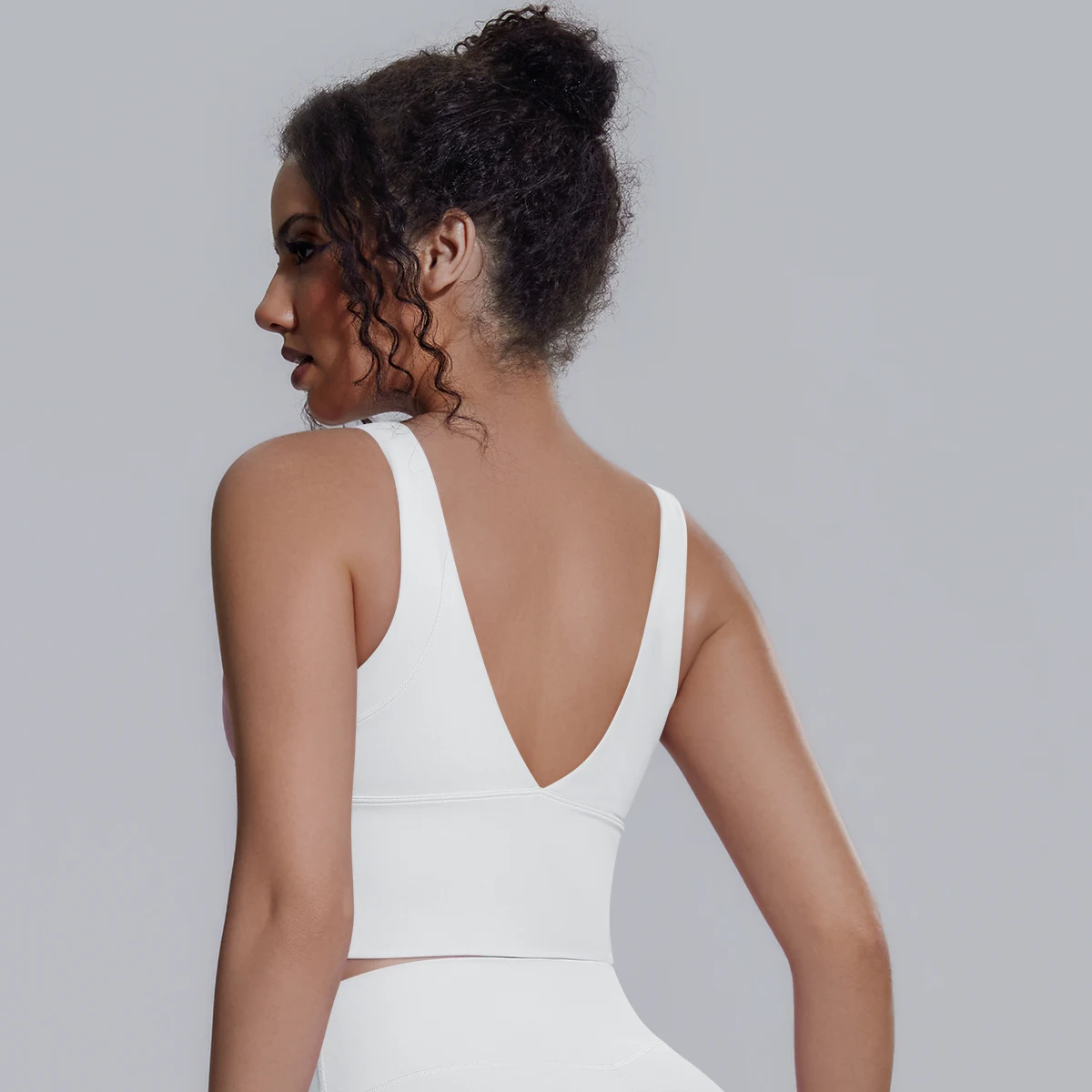 Damen Sommer Yoga-BH Unterwäsche Stoßfester Sport-BH mit schönem V-förmigem Rücken, Fitness Yoga Tank Top BH mit Brustpolster ﻿ – Detail 9