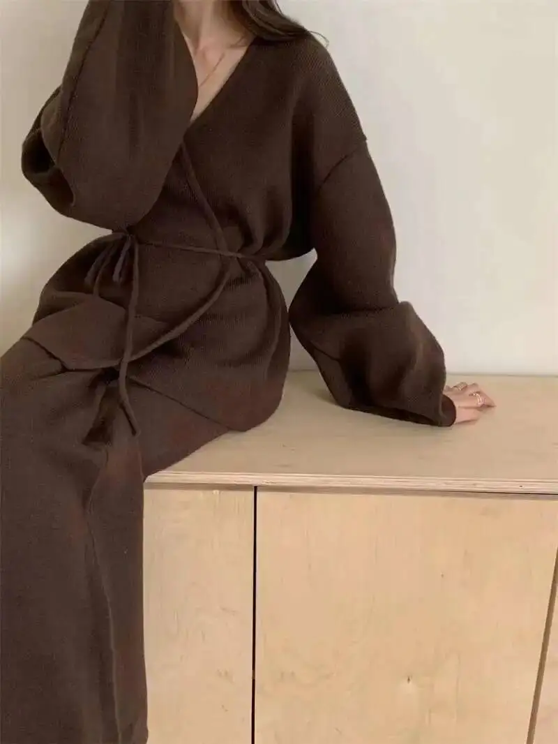 [EWQ] Fashion V-neck Long Sleeve Lace Up Sweater And High Waist Trousers Casual Women Knit Set Clothing 2025 Autumn New 16O1719