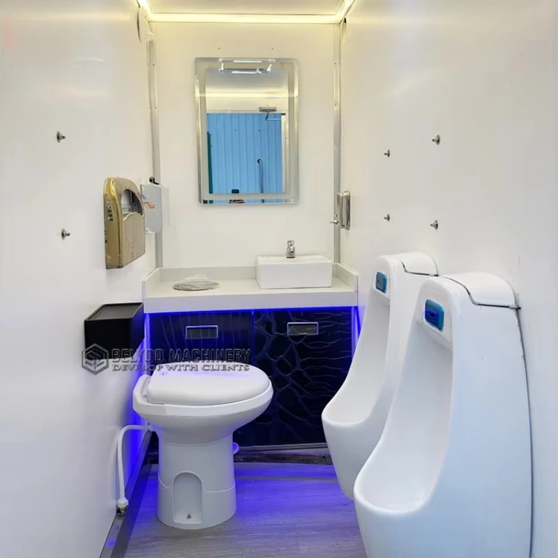 مرحاض متنقل ومقطورة مرحاض محمولة مع راحة VIP 5 أكشاك مقطورة حمام متنقلة للمناسبات الخارجية