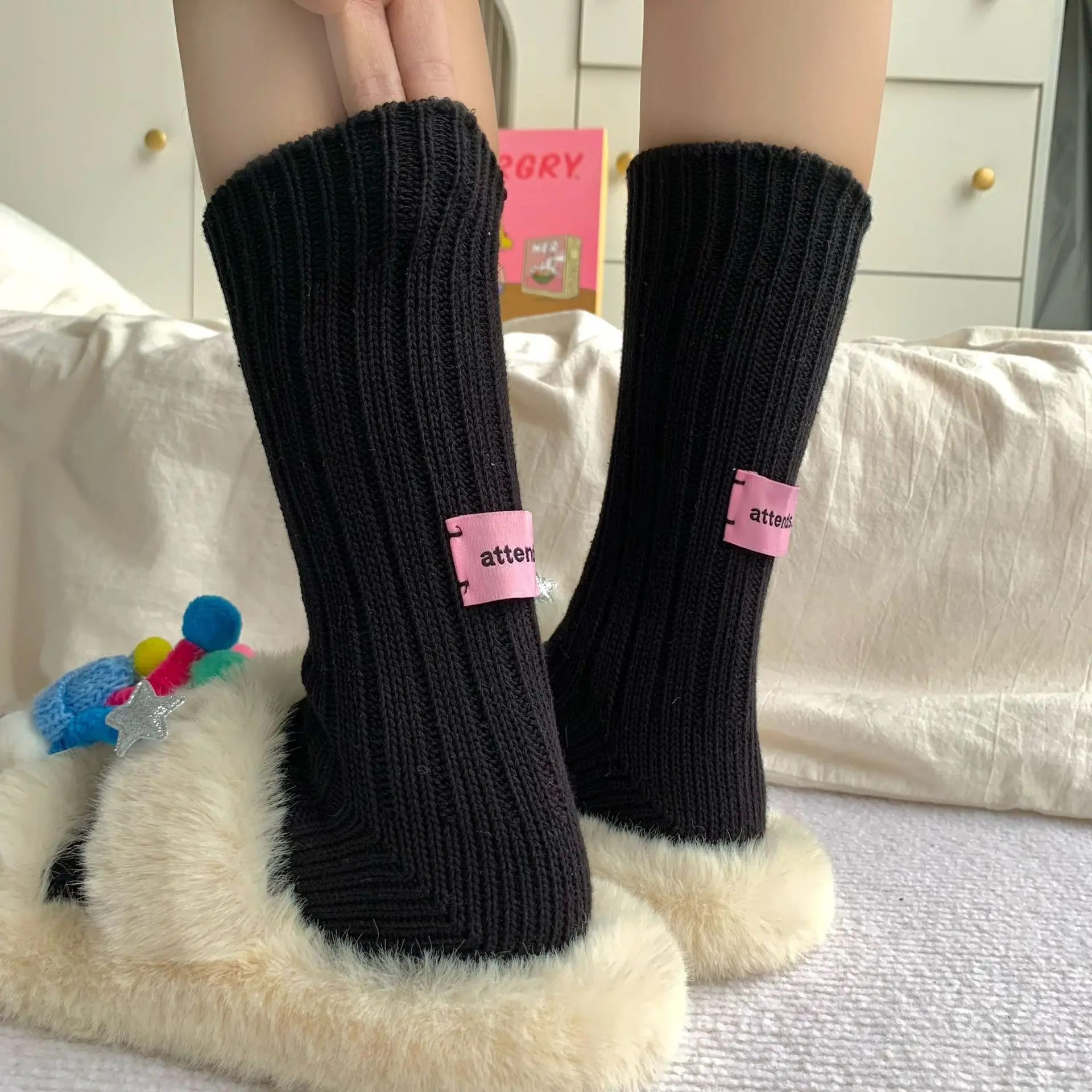 Koreanische Nadel Dicken Faden Gestrickte Mittelrohr Socken Baumwolle Japanische Rosa Label Paare SolidColor Socken Mid-rohr Warme Hause socke – Detail 11