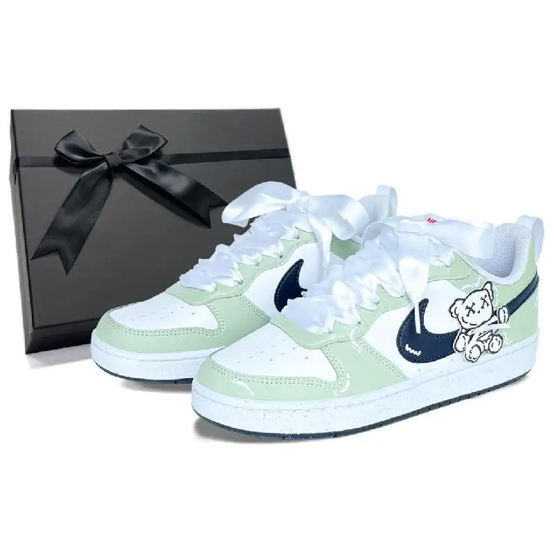 【Personalizar】Zapatos de skate Nike Court Borough, zapatillas bajas para mujer, zapatillas blancas/verdes/negras, DV5456-108