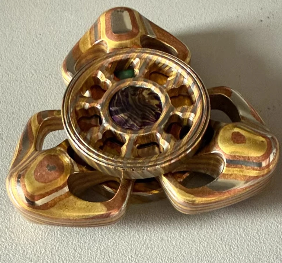 

Б/у EDC Chimago, блесна демонов, гироскоп на кончике пальца, декомпрессионные игрушки