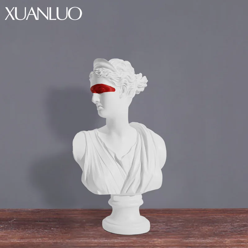 Nordic Living Room Entrance Hall TV Cabinet Resin Sculpture Decorative Ornament Modern Minimalist Office Resin Ornament