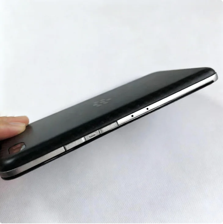 BlackBerry Z30 Mobile Cell Phone 16GB ROM 5" 4G LTE WiFi 8MP AMOLED Original Unlocked BlackBerry OS Smartphone