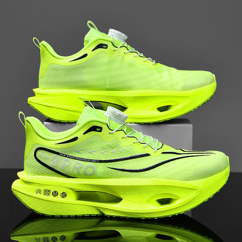 

New Running Shoes Men Jogging Marathon Sports Casual Shoes Breathable Lightweight Women's Comfortable Nonskid Leisure Sneakers