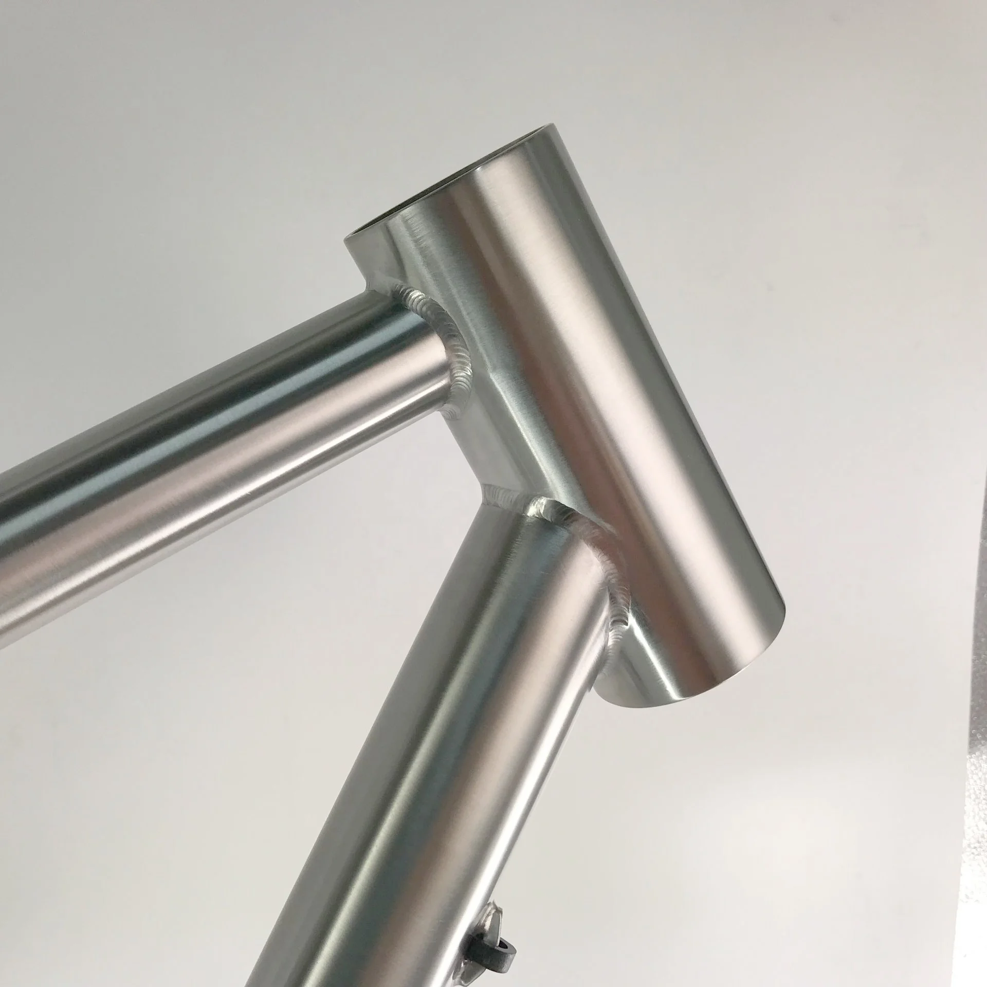 142*12 Thru Axle Fit 700C Titanium Gravel Road Bike Frame with Flat Disc Brake for Lefty Fork