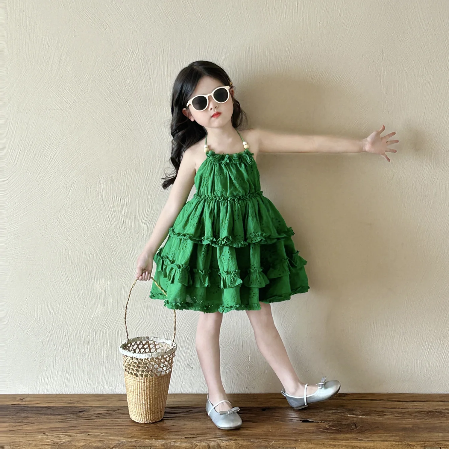 

Sweet Backless Puffy Cake Skirt for Girls 2025 Summer New Girls Vacation Style Beach Dress Hanging Neck Suspender Dress
