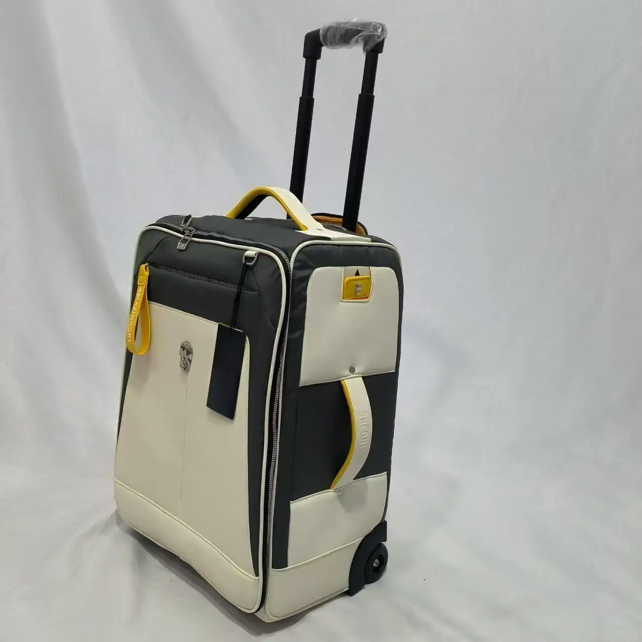 

Skeleton Print Golf Luggage, Wheeled Duffle Organization, All-Weather Travel Garment Bag