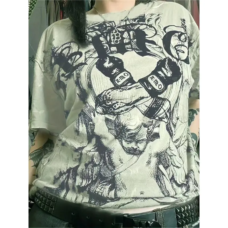 

Vintage-Style Short-Sleeve T-Shirt with Gorgeous Heraldic Emblem & Cross Element Print