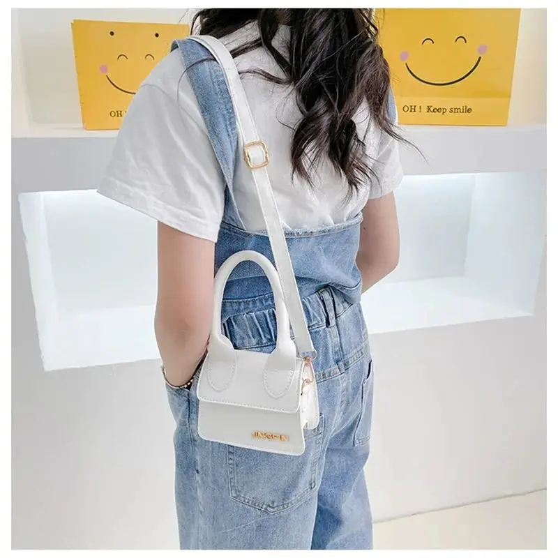 Super beliebte kleine Tasche für Damen – Frühjahr/Sommer 2026 – Neue trendige koreanische Umhängetasche für Kinder und Erwachsene – Schultertasche – Detail 11