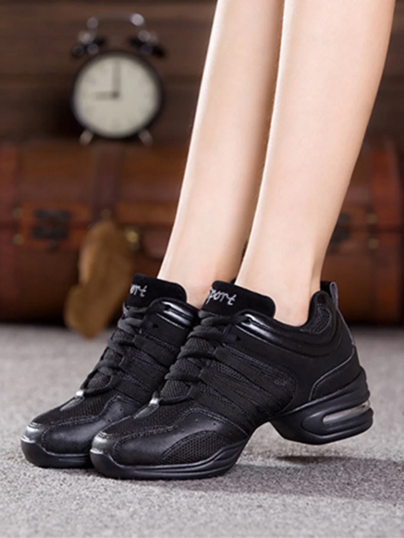 

Mesh dance Shoes Woman jazz Modern Soft Outsole Dance Sneakers Breathable Lightweight Dancing Fitness Shoes
