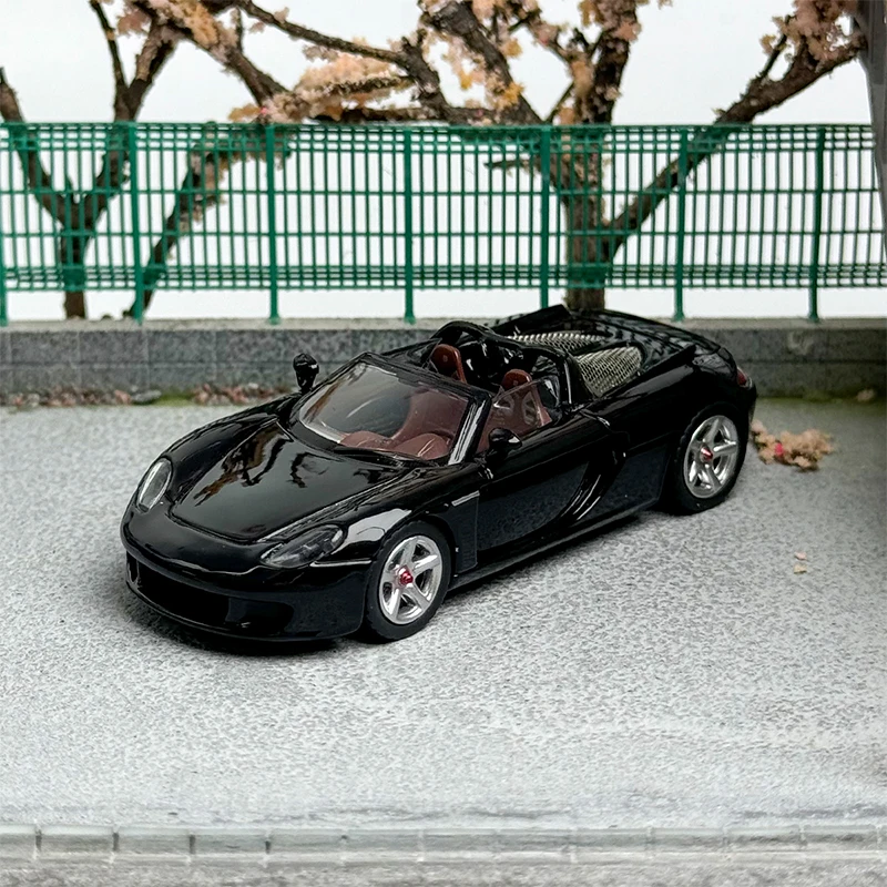 1:64 Scale Alloy Simulation Porsche Carrera GT Convertible Sports Car Sedan Racing Model Toy Gift Collection Souvenir Decoration