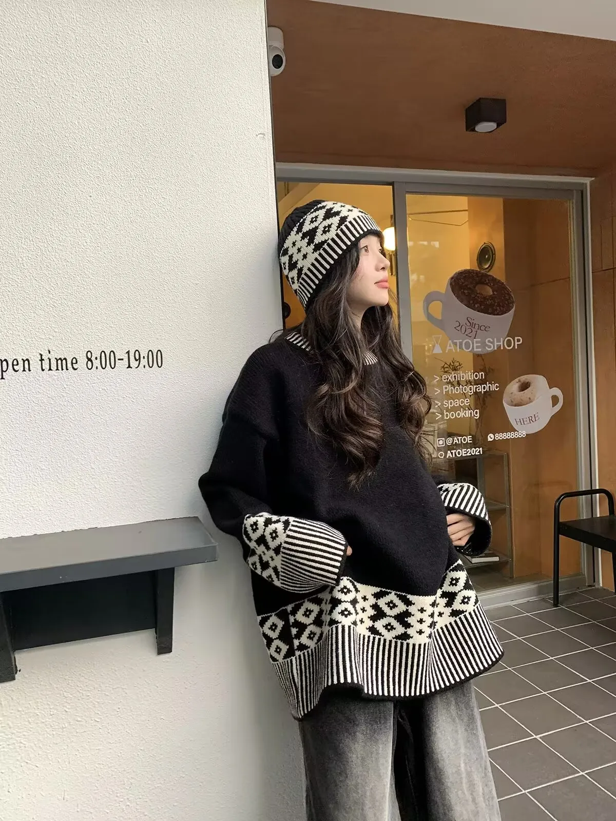 Blouse And Hat Trend Sweater Casual Female Autumn Winter Woman Loose O-neck Striped Geometric Charming Thicken Eye-catching