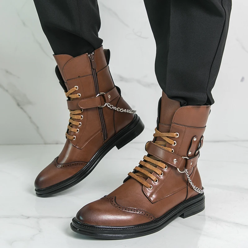 

Men Boots PU Solid Color Low Heel Block Carved Metal Chain Decoration Fashionable Men Boots Size 38-46