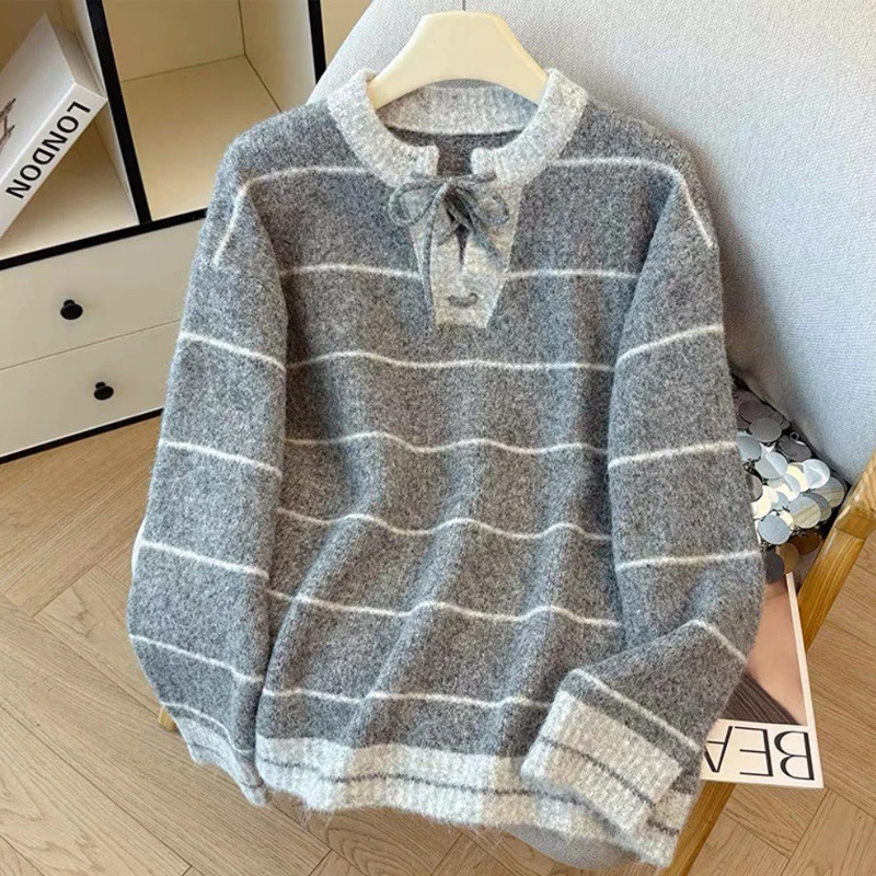 

Retro Contrast Color Striped Lace Up Knitwear 2025 Women's Autumn Winter New Round Neck Soft Sweater Loose Fit Pullover Tops