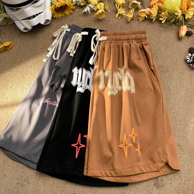 

Мужские летние новые свободные повседневные баскетбольные шорты в американском стиле для бега на открытом воздухе, удобные, дышащие, легкие, спортивные.