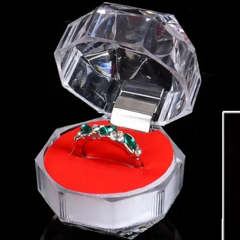 Mini caja de anillo acrílico de cristal, estuche de exposición portátil con forma de diamante para pendientes, ataúd transparente, Cajas de Regalo