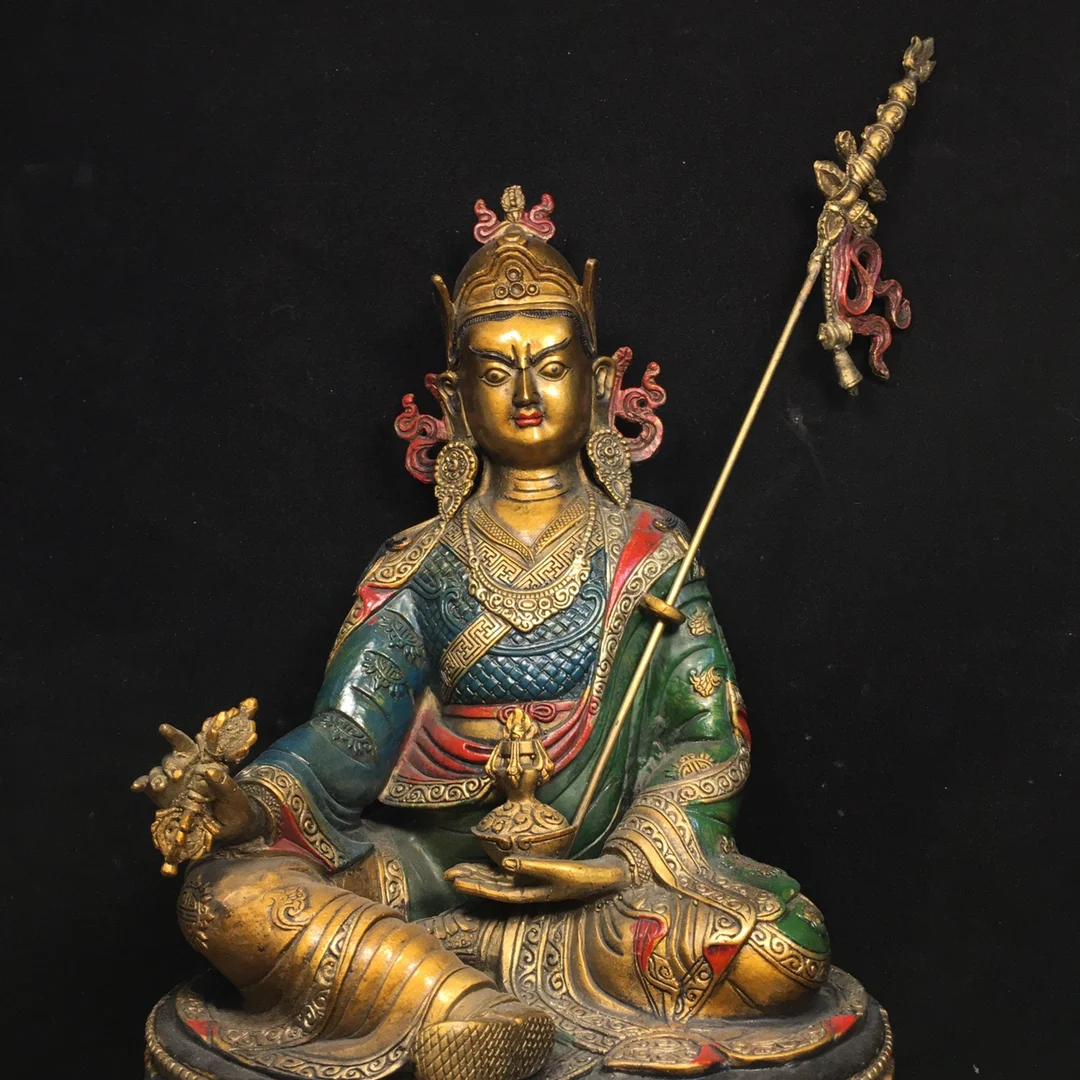 Buddha statue Pure copper painted Tibetan Buddhist lotus master Length 24cm, width 20.5cm, height 36cm, weight 2680g