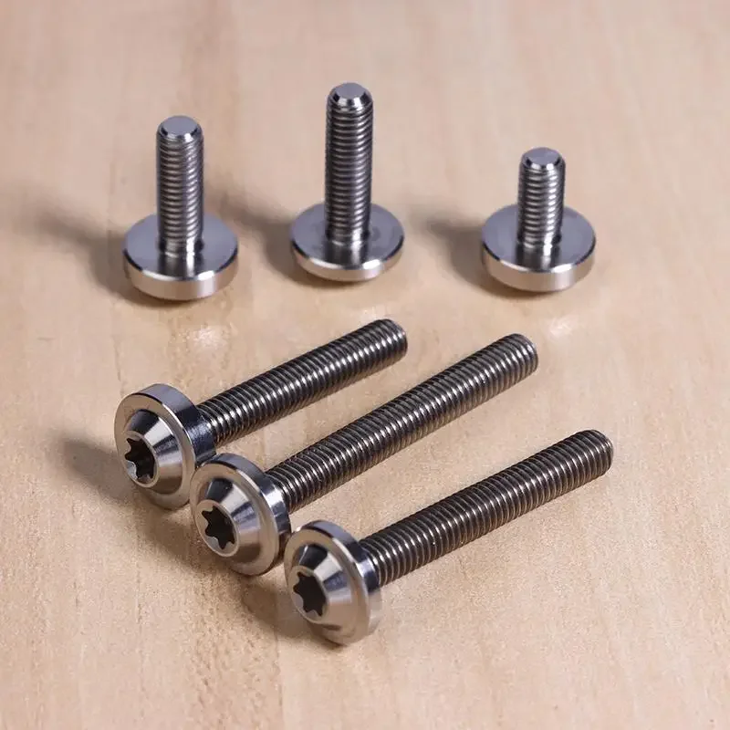 M5 سبائك التيتانيوم TC4 فراشة Bhaped الصحن الطائر دراجة نارية قذيفة تعديل مع مسامير الزخرفية وزهر البرقوق في الداخل