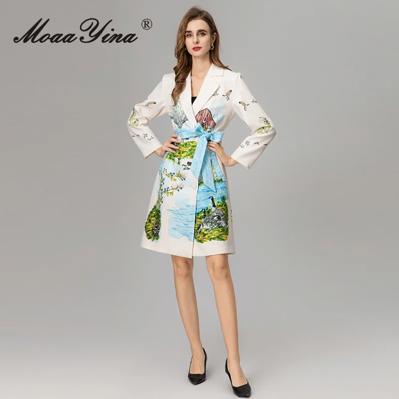 

MoaaYina 2025 autumn new fashionable lapel long sleeved coat with printed waistband long double breasted windbreaker