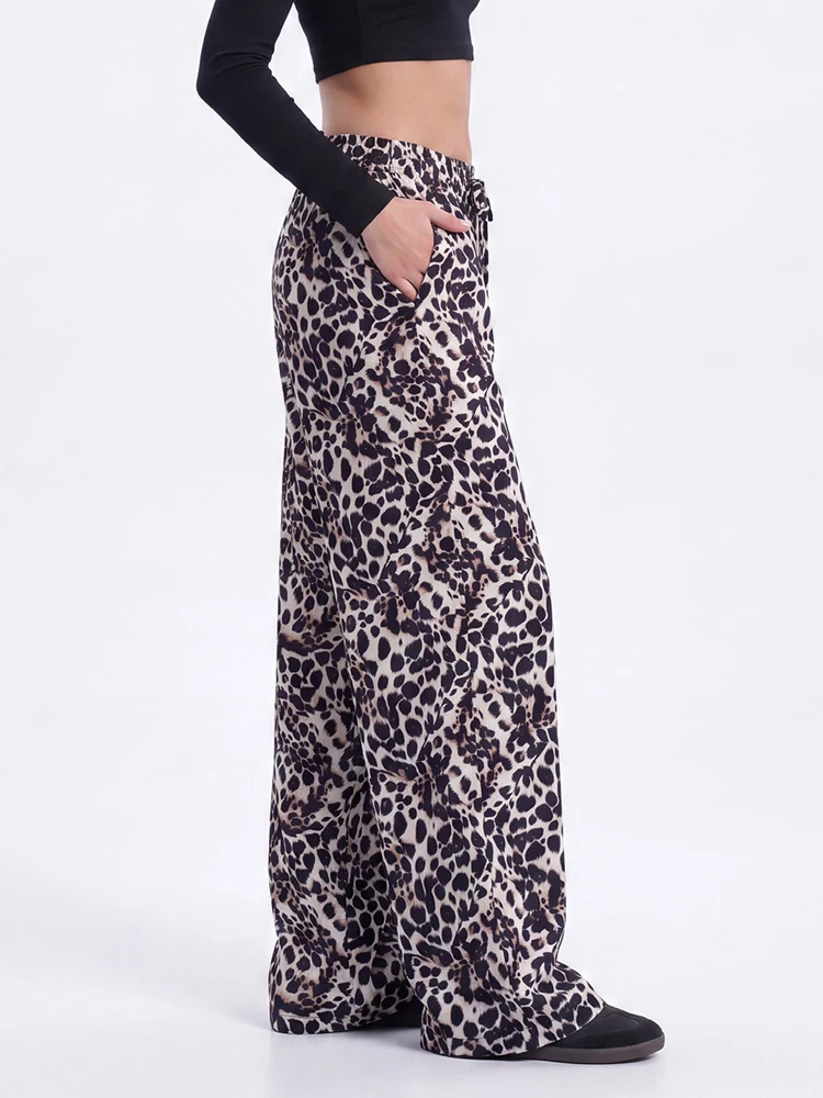 Leopard Print Wide Leg Sweatpants for Women High Wiasted Lounge Travel Pants Comfy Workout Gym Loose Yoga Pants with Pockets