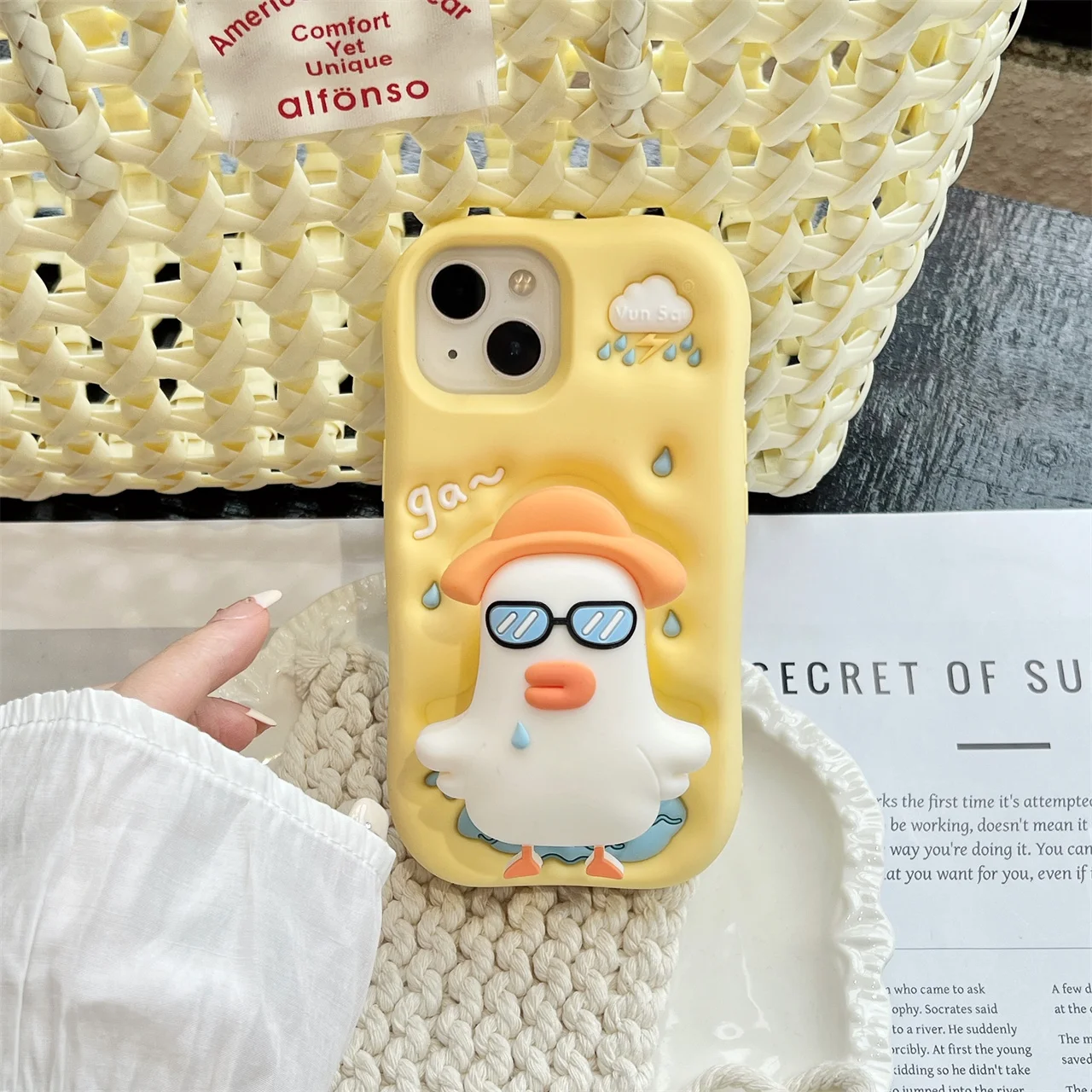 

Glasses Rain Duck Cream Yellow Silicone Phone Case For iPhone 12 13 14 15 16 Pro Max Anti Drop Case Hand-drawn Animation Style