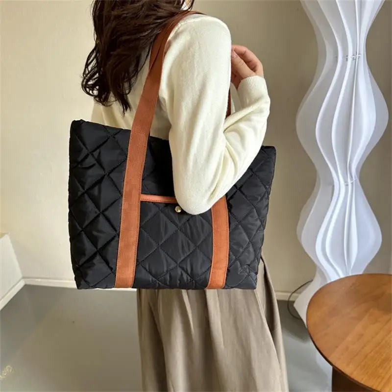 سعة كبيرة أسفل حقيبة كتف موضة حقيبة يد لينة البخاخ أمي حقيبة المرأة تخفيف عادية بسيطة حقيبة التخزين حقائب الكمبيوتر