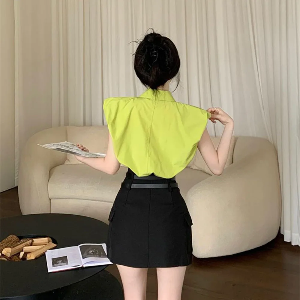 Blus longgar kasual wanita, baju kantor tanpa lengan atasan pendek gaya Korea warna kontras leher V musim panas