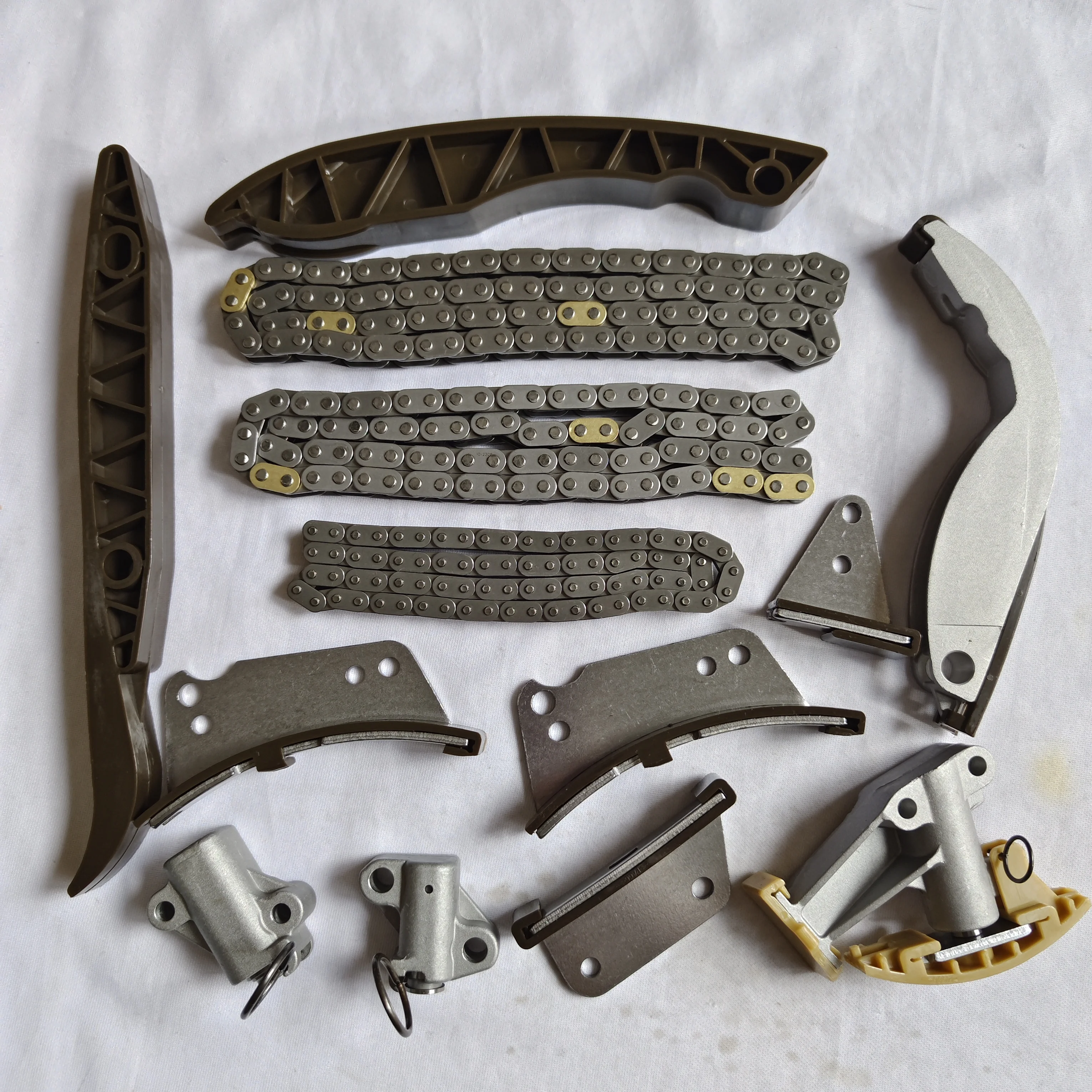 

D4cb Timing Chain Kit For Hyundai H350 Grand Starex Mighty Sorento D4cb Engine 24351-4a020 24361-4a020 24380-4a030 KY-06