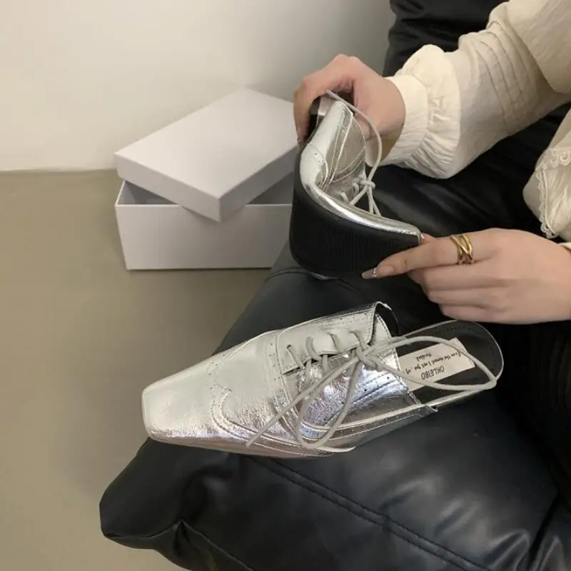 Modne pantofle damskie buty na płaskim obcasie elegancka koronka do góry, nowe wiosenne mokasyny do japonki na co dzień, damskie pantofle