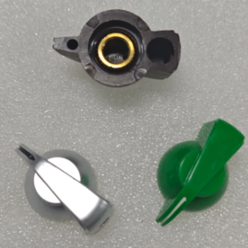2pcs 6.35mm Chicken Head potentiometer Knob Guitar effect pedal Connector AMPS jazz bass Skirted Plactic Control Knob